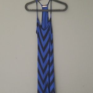 Small navy/blue cheveron pattern maxi dress